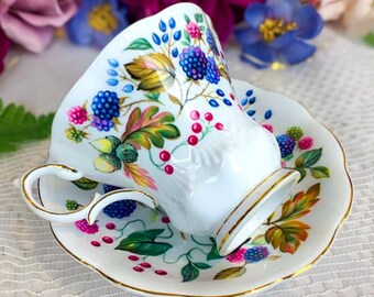 Royal Albert Random Harvest Series "Sussex" Teacup and saucer, English bone china