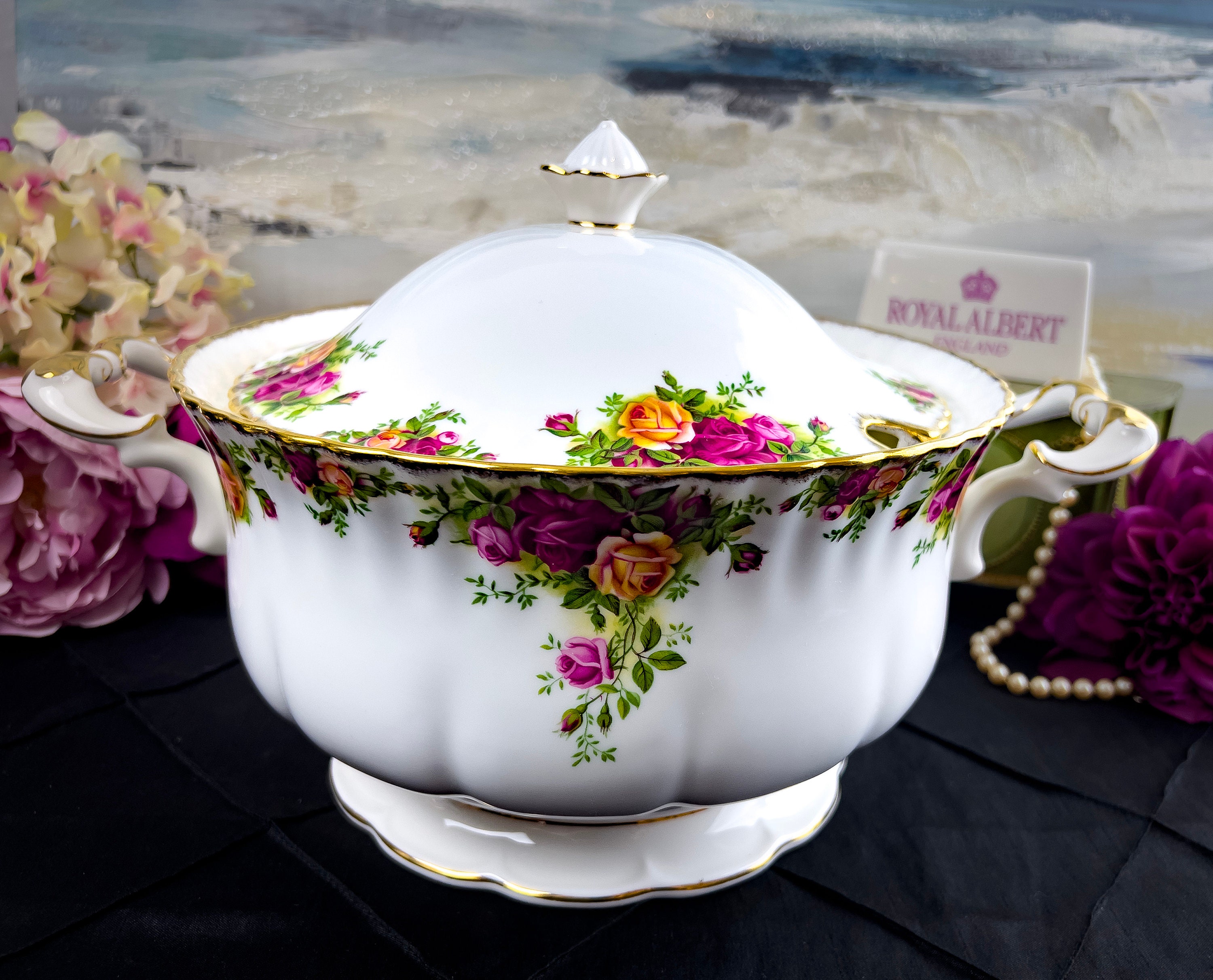 Large Lidded Handled Soup Tureen Royal Albert Old Country Roses