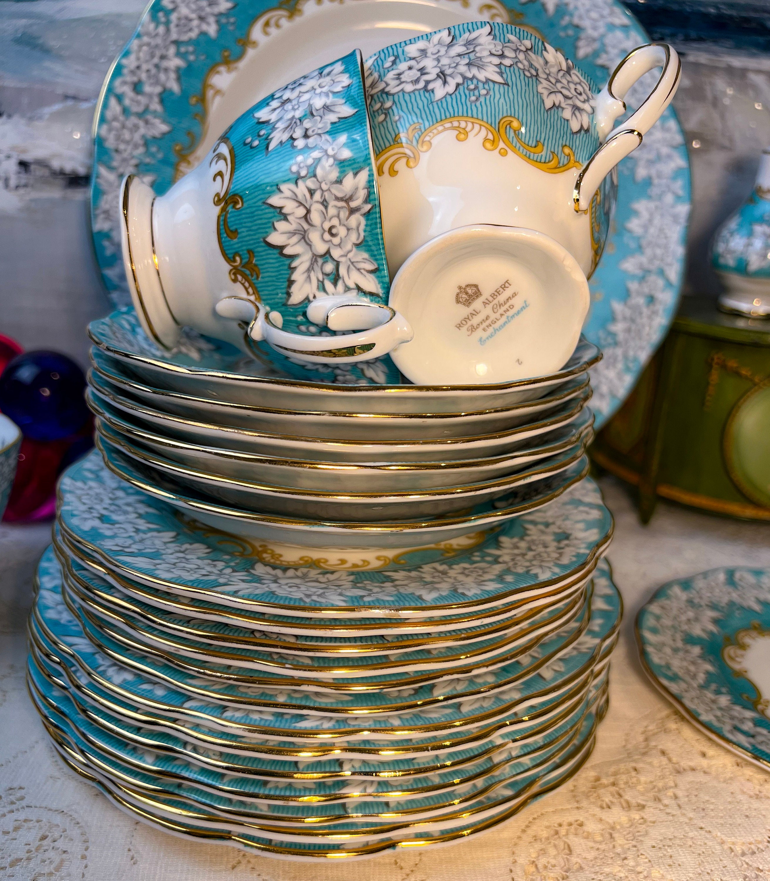 Vintage Royal Albert England Enchantment 5 Piece Dinner Place