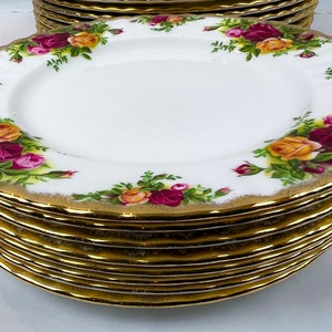Vintage 7.25&quot; Dessert plate singles and sets of 4 - 16, Vintage 1962 Royal Albert Old Country Roses plates, Replacement English Bone china