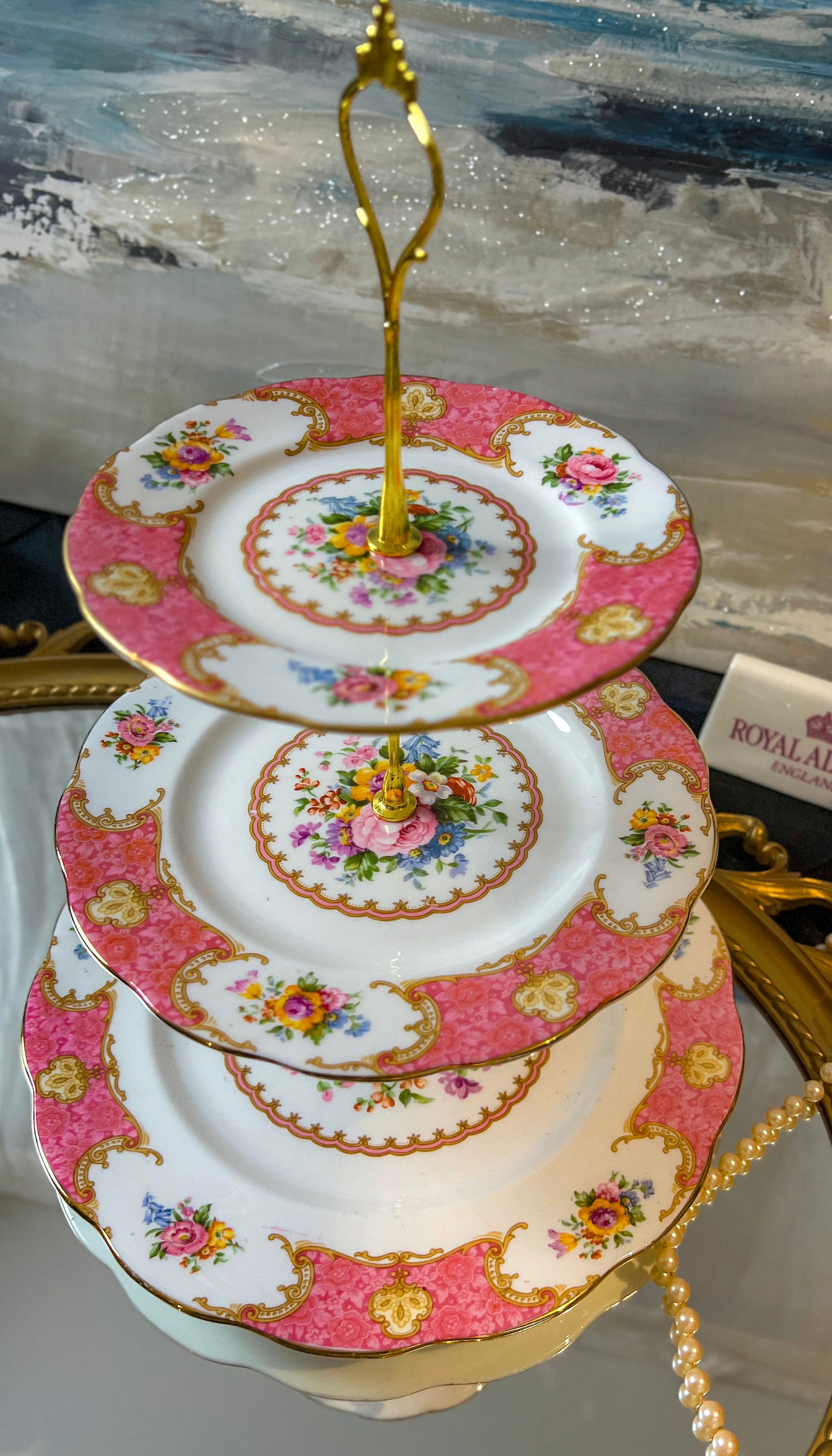 ヴィンテージ ロイヤルアルバート レディカーライル 3段ケーキスタンド