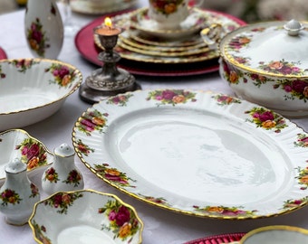 Dinner Service for 4 - Vintage 1962 Royal Albert England Old