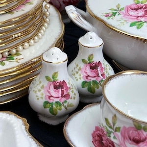 Vintage Royal Albert American Beauty Salt and Pepper set, made in england