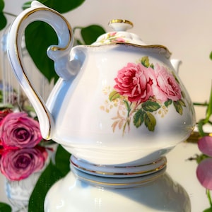 ロイヤルアルバート アメリカンビューティー 大皿 レア 希少 英国購入 1960年代 ロイヤルアルバート アメリカンビューティー 淡いグリーンの