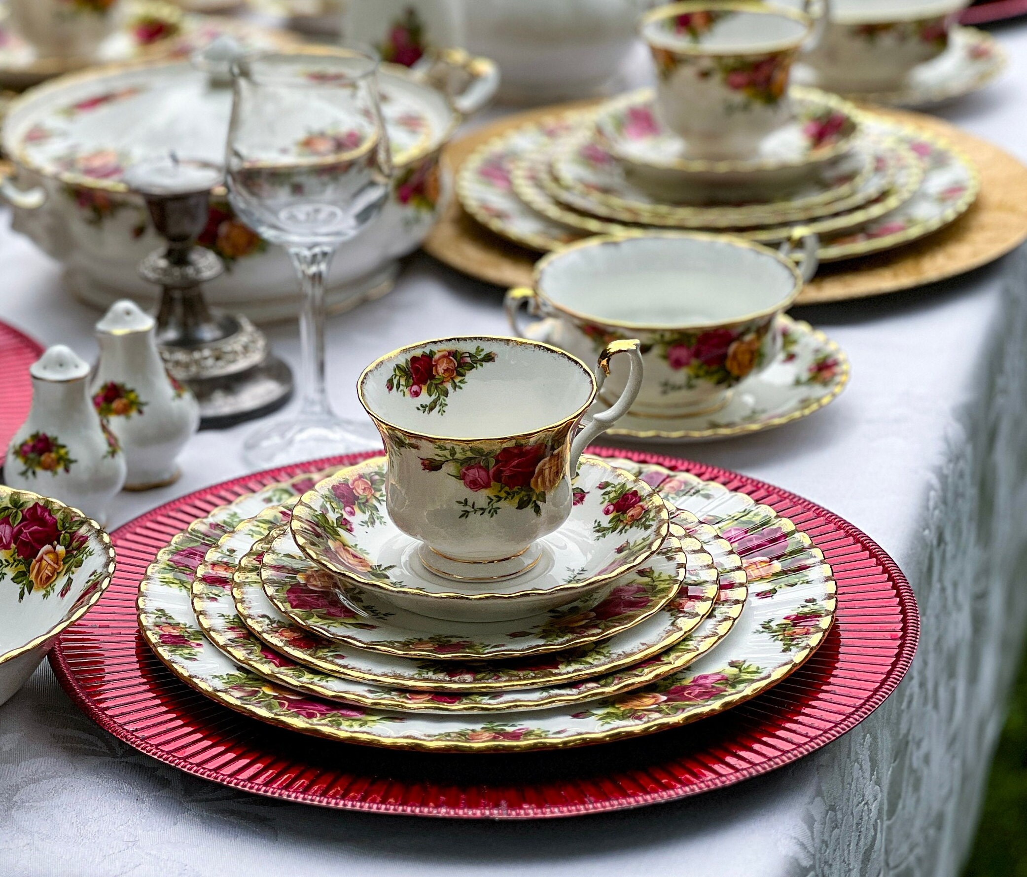 Vintage Royal Albert Old Country Roses 7 Piece Place Setting With