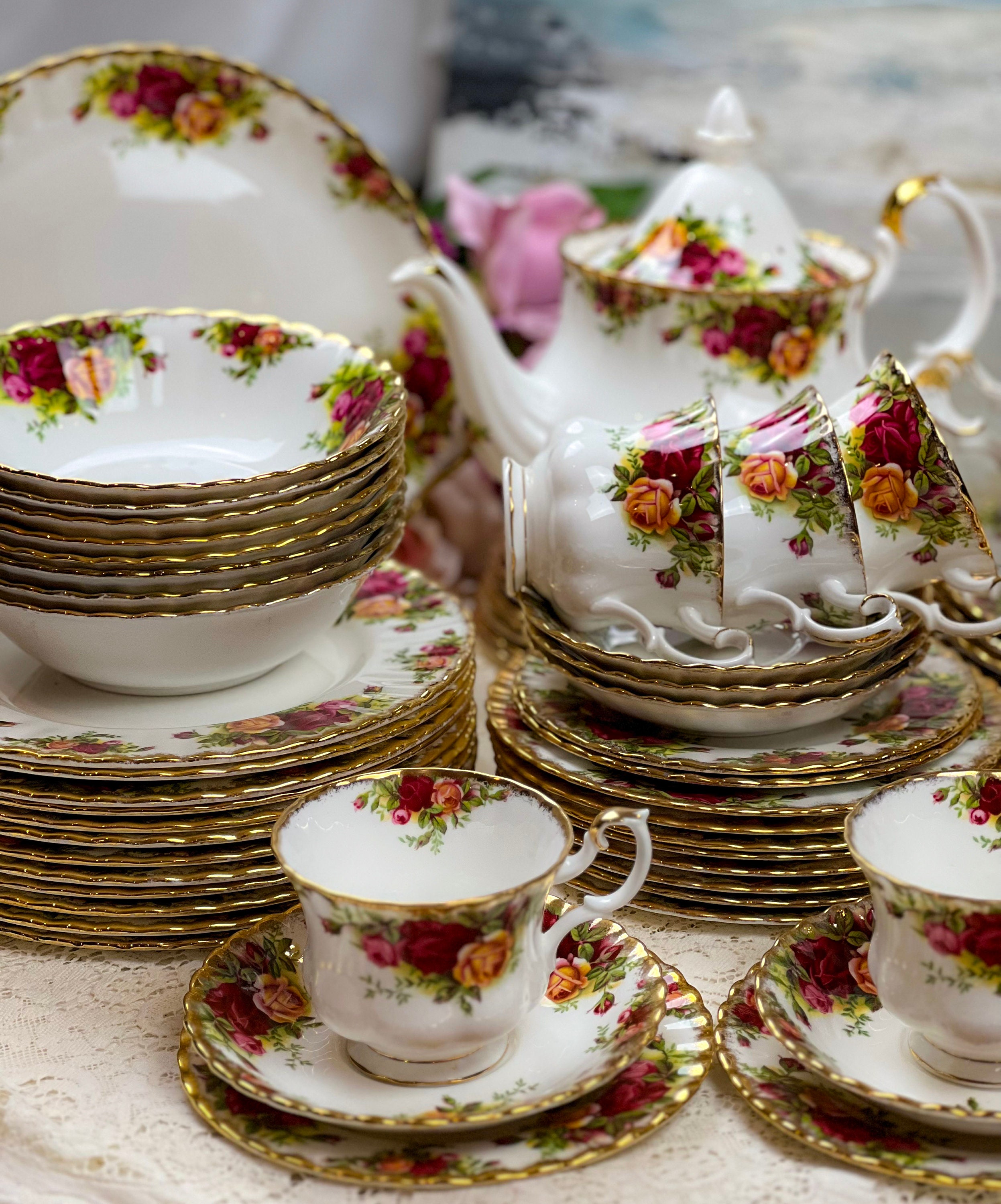 Vintage 1962 Original Backstamp Royal Albert Dinner Service