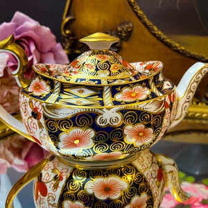 Vintage Royal Crown Derby Imari Teapot Set: English Bone China, c.1913