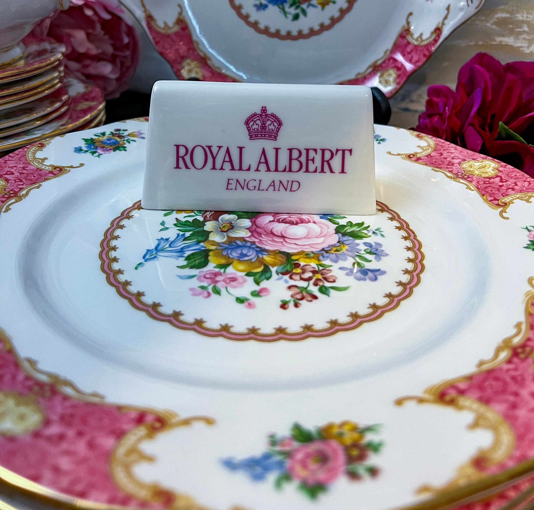 新品　  Lady Carlyle プレート　5枚 Royal Albert Lady Carlyle England 5 Piece Place Setting in New