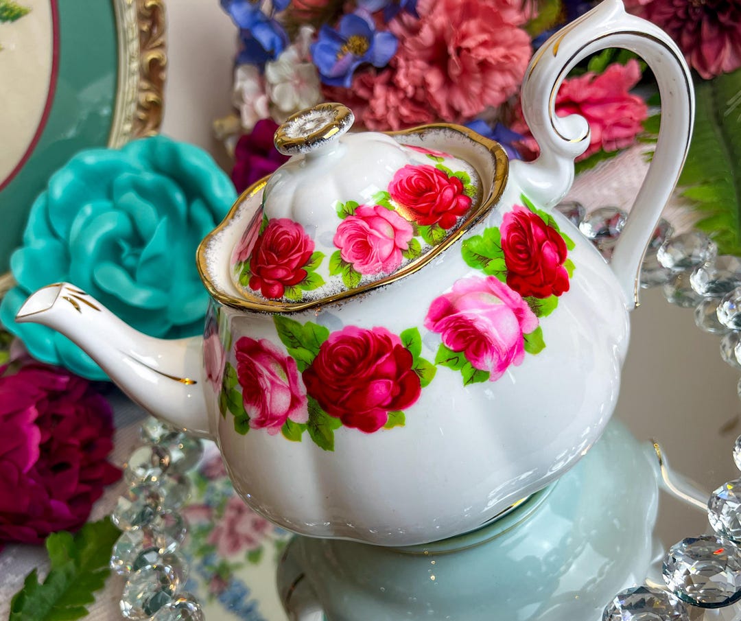Vintage Royal Albert Old English Rose Large 6-cup Teapot, Unused MINT ...