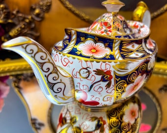 ロイヤル クラウン ダービー トラディショナル イマリ 2451 パターン