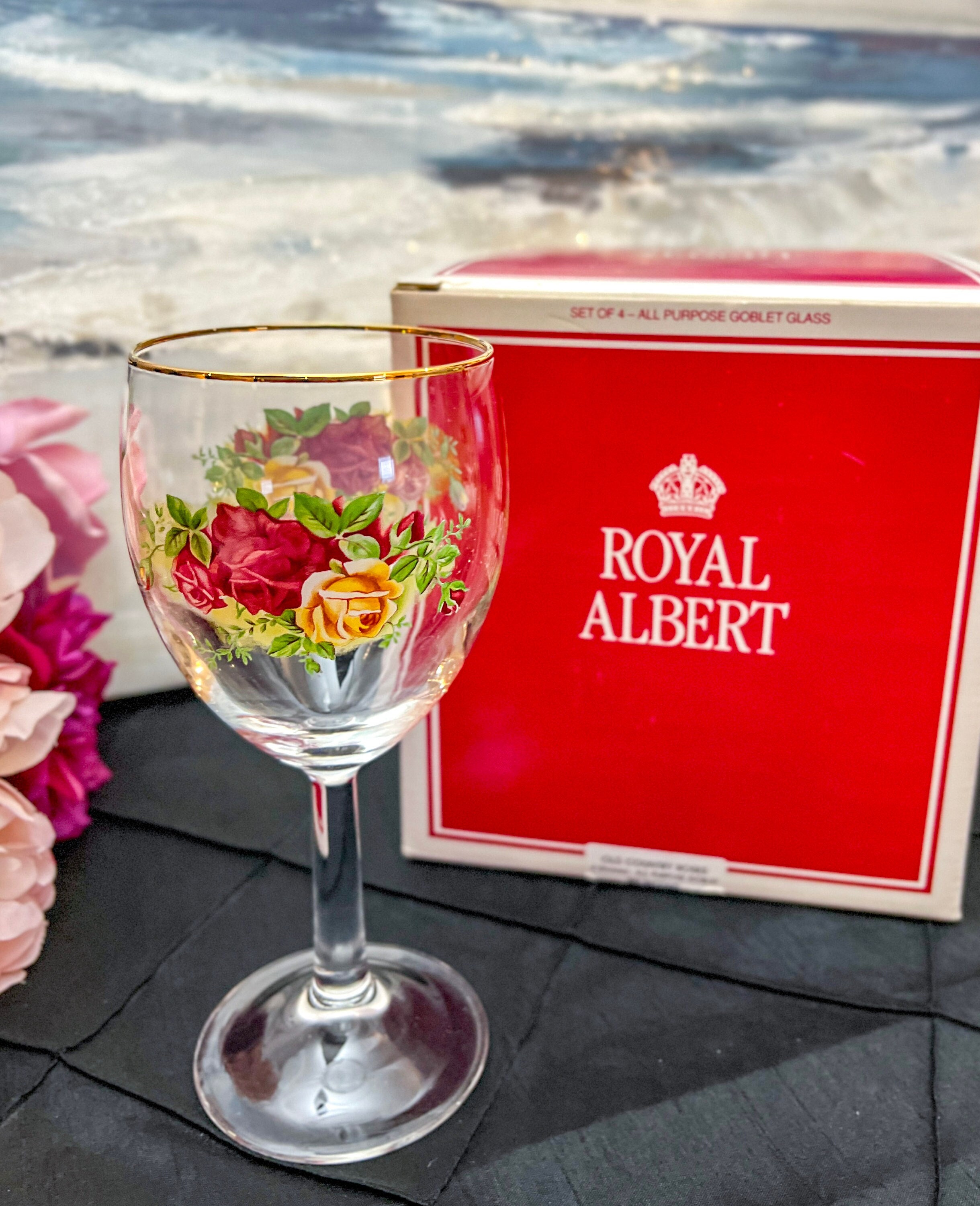 Set of 4 Vintage Royal Albert Old Country Rose Wine Glasses in BOX 