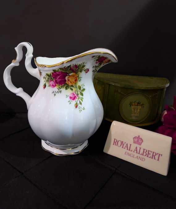VERY RARE Vintage Royal Albert Old Country Roses Water Pitcher 