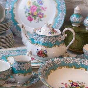 Vintage Royal Albert Verzauberung Teekanne, Medium 4 Tasse, englisches Bone China
