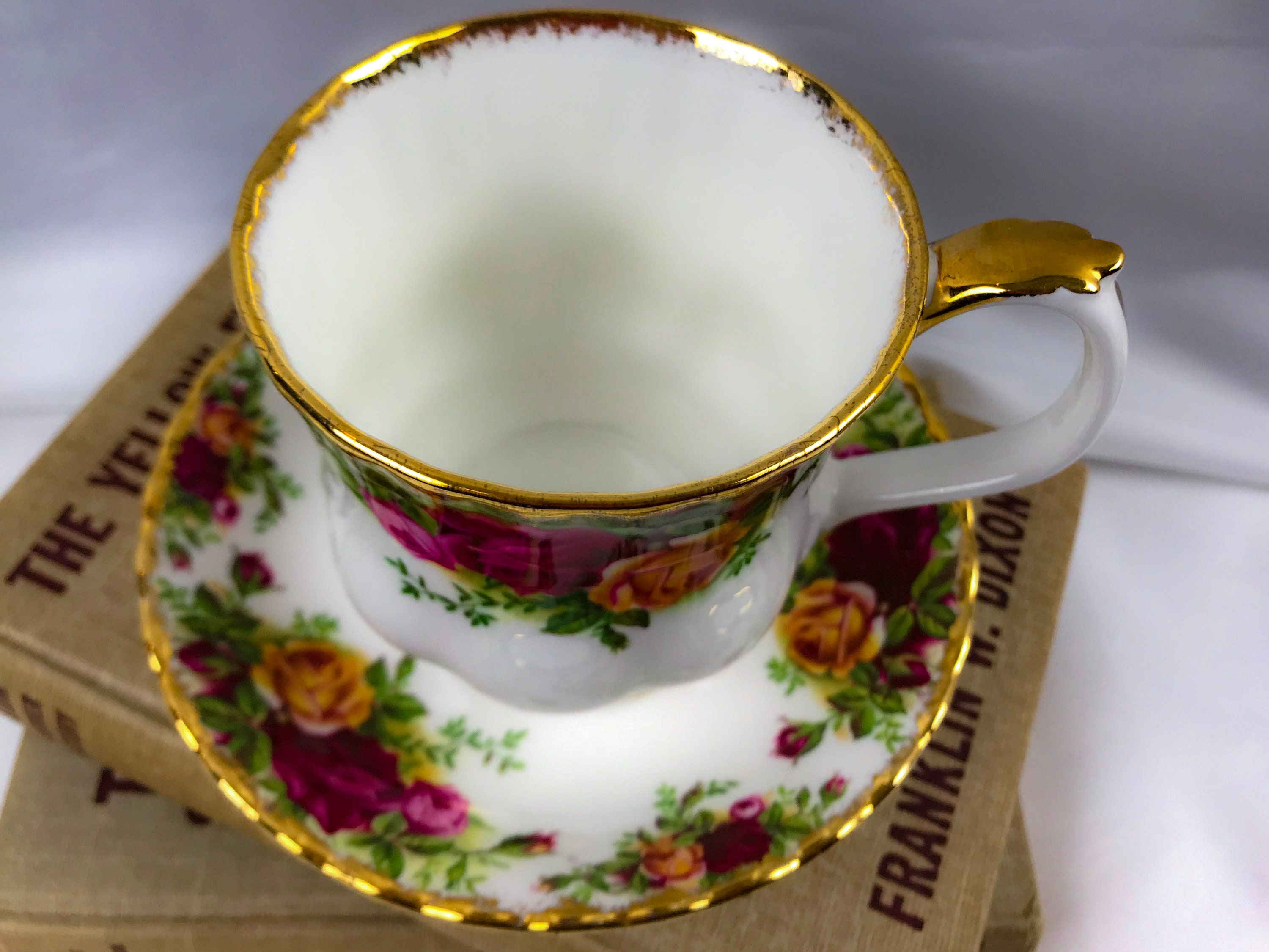 ヴィンテージ ロイヤル アルバート オールド カントリー ローズ ティー