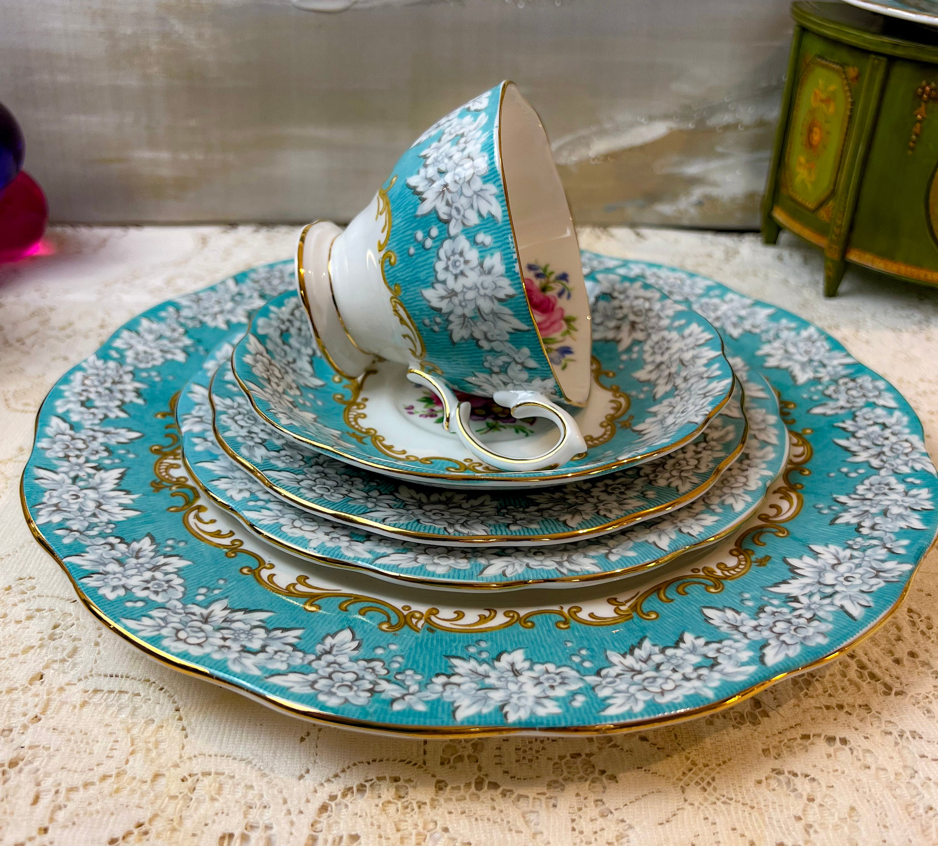 食器   Enchantment set Vintage Royal Albert England Enchantment 5 Piece Dinner Place
