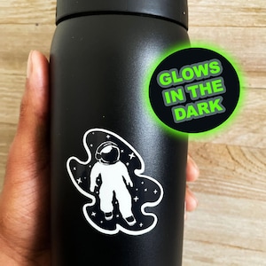 Space Encounter, Astronaut im Weltraum, Glow in the Dark sterben Schnitt Vinyl Aufkleber