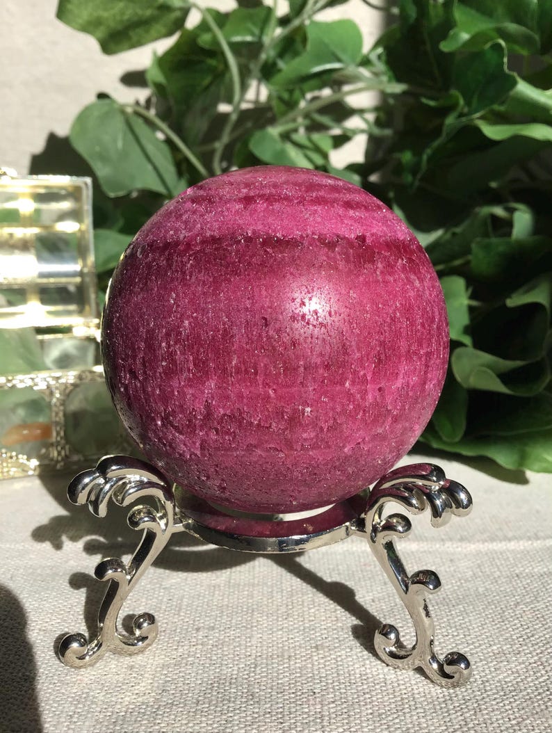 Ruby Sphere imagen 1