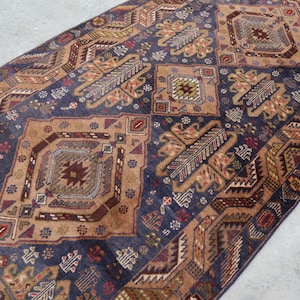 Alfombra antigua descolorida de 1,01 m x 1,95 m, hecha a mano en lana de primera calidad, alfombra afgana baluchi geométrica, alfombra turcomana oriental, alfombra afgana tribal vintage.
