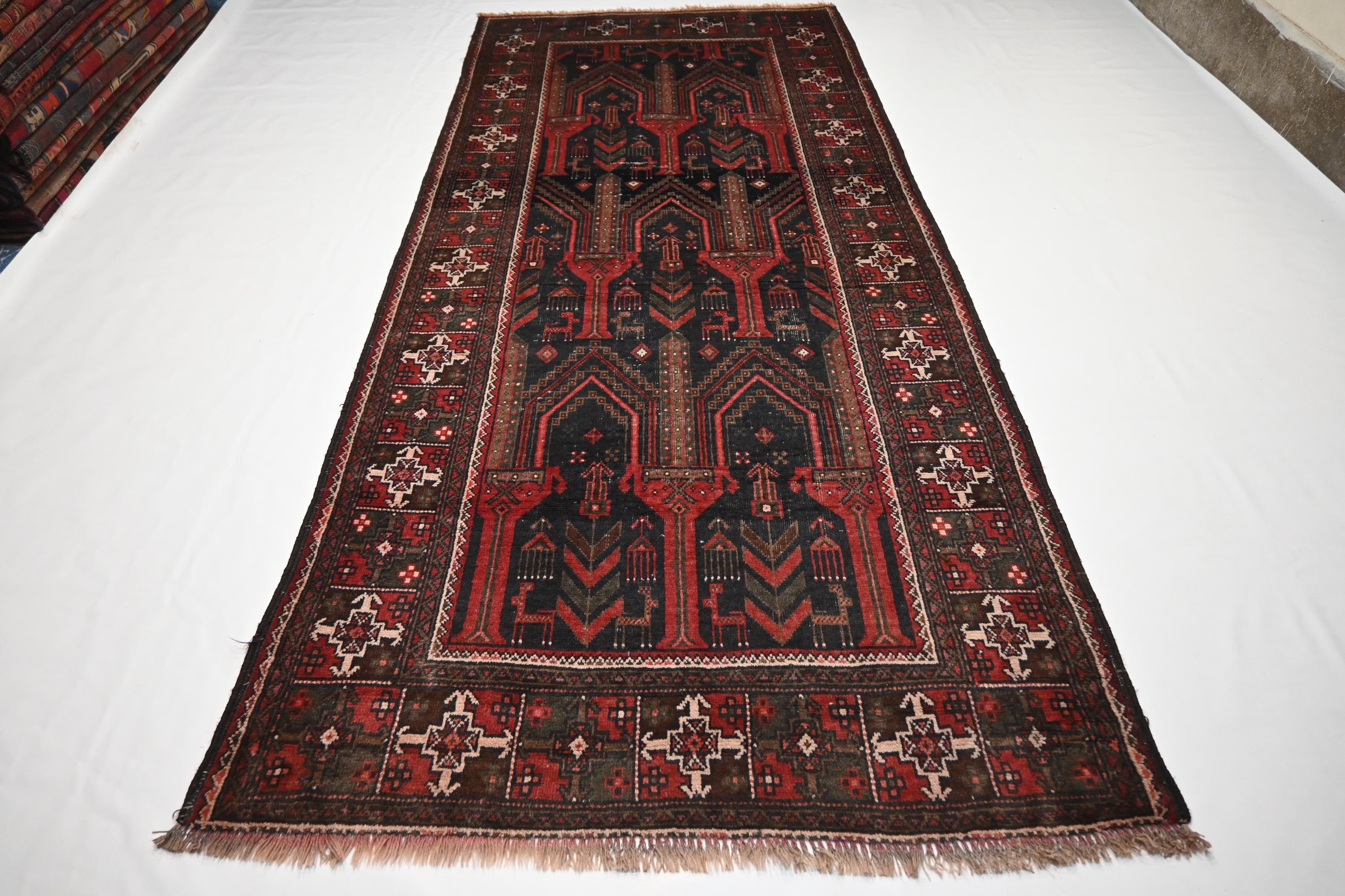 1930年代アンティーク 4'3x9'5フィート ランナーラグ/トルクメン