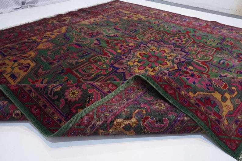 8'5x10 ft Afghan Vintage Rug/ Turkish Heriz design Rug/ Soft Pile Medallion Area Rug/ Green Red Handmade Wool Rug/ Living Room/ Bedroom Rug image 5
