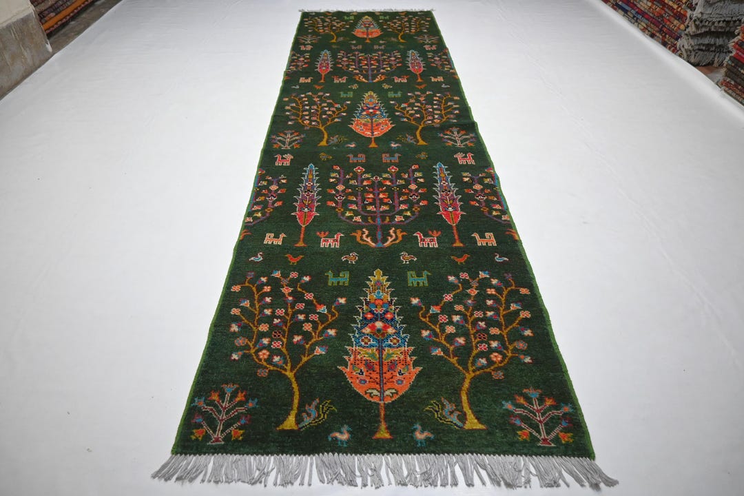 ダークグリーンの絵柄ランナー 2'9x9'8 フィート アフガニスタン製