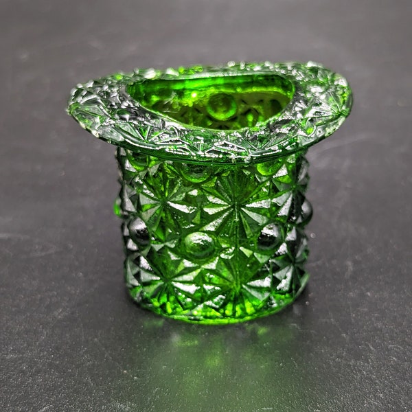 Vintage Pretty Emerald Green Small 2" tall Glass Top Hat Toothpick Holder - V2595