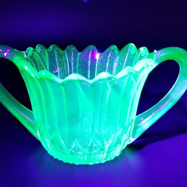 Vintage Depression Glass Indiana Glass Lily Pons Uranium Glass Open Sugar Bowl with handles - V0432