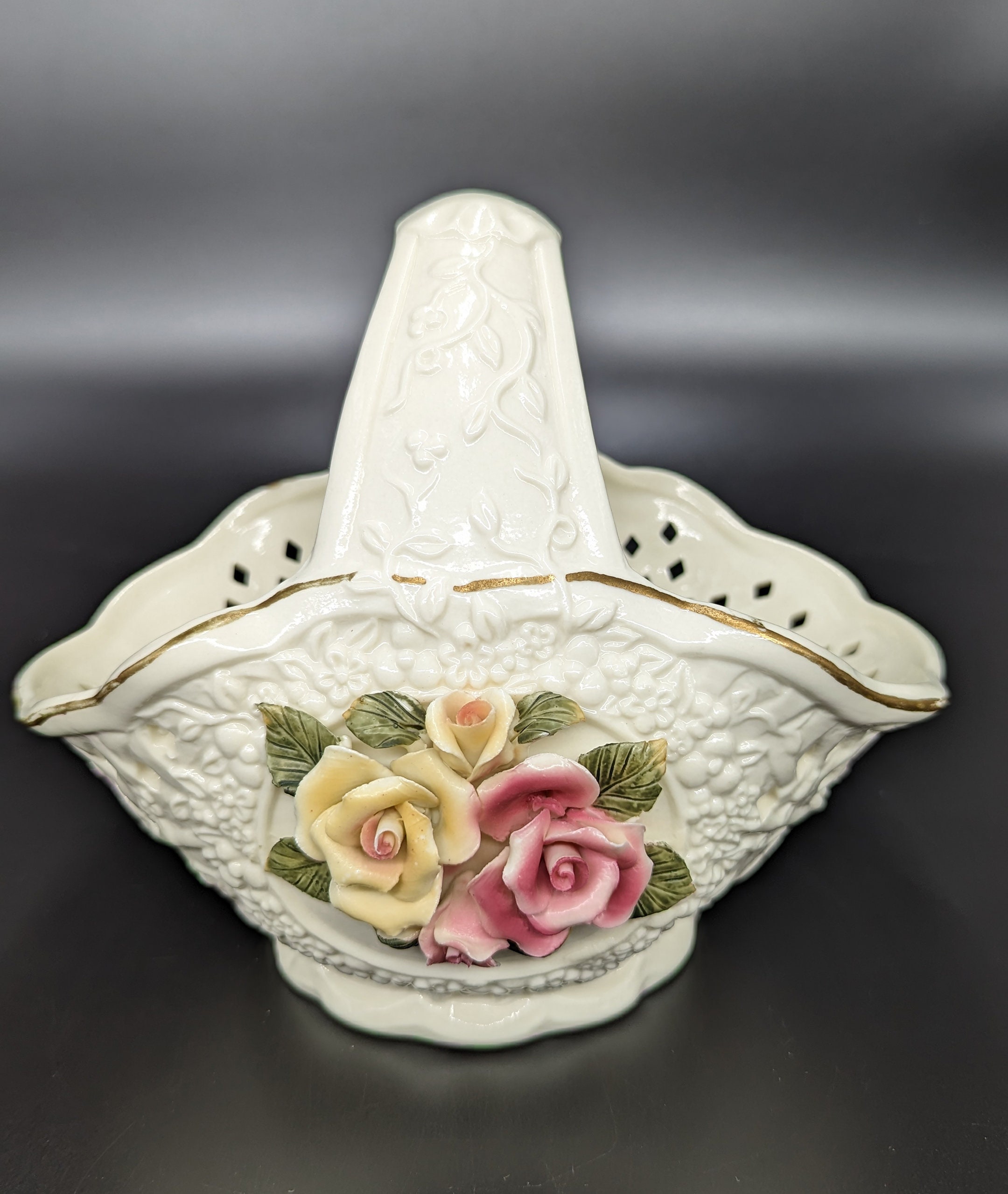 Porcelain Flower フローラルバスケット Porcelain Flower Basket - Etsy