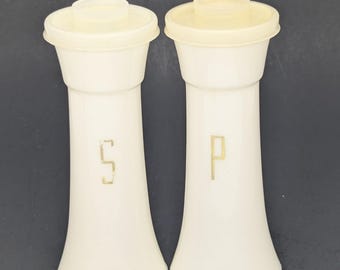 Vintage 1970s TUPPERWARE Iconic Tall Hourglass Salt & Pepper Shakers with flip top lids - V6638