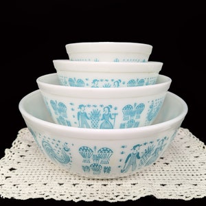 Vintage 1950s SET OF 4 PYREX Amish Butter Print Mixing Bowls #401 #402 #403 #404 - V2089