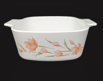 Vintage Corning Ware Peach Floral pattern 1.5 Liter Casserole/Baking Dish A-1-1/2-B - V2570