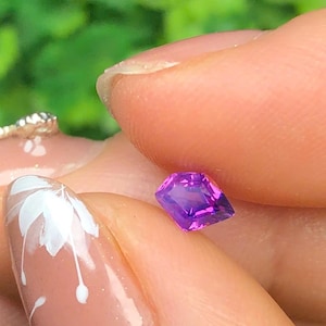 0.35 ct Natural Silky Sapphire Viet Nam, Opalescent Sapphire, Unheat Sapphire Luc Yen