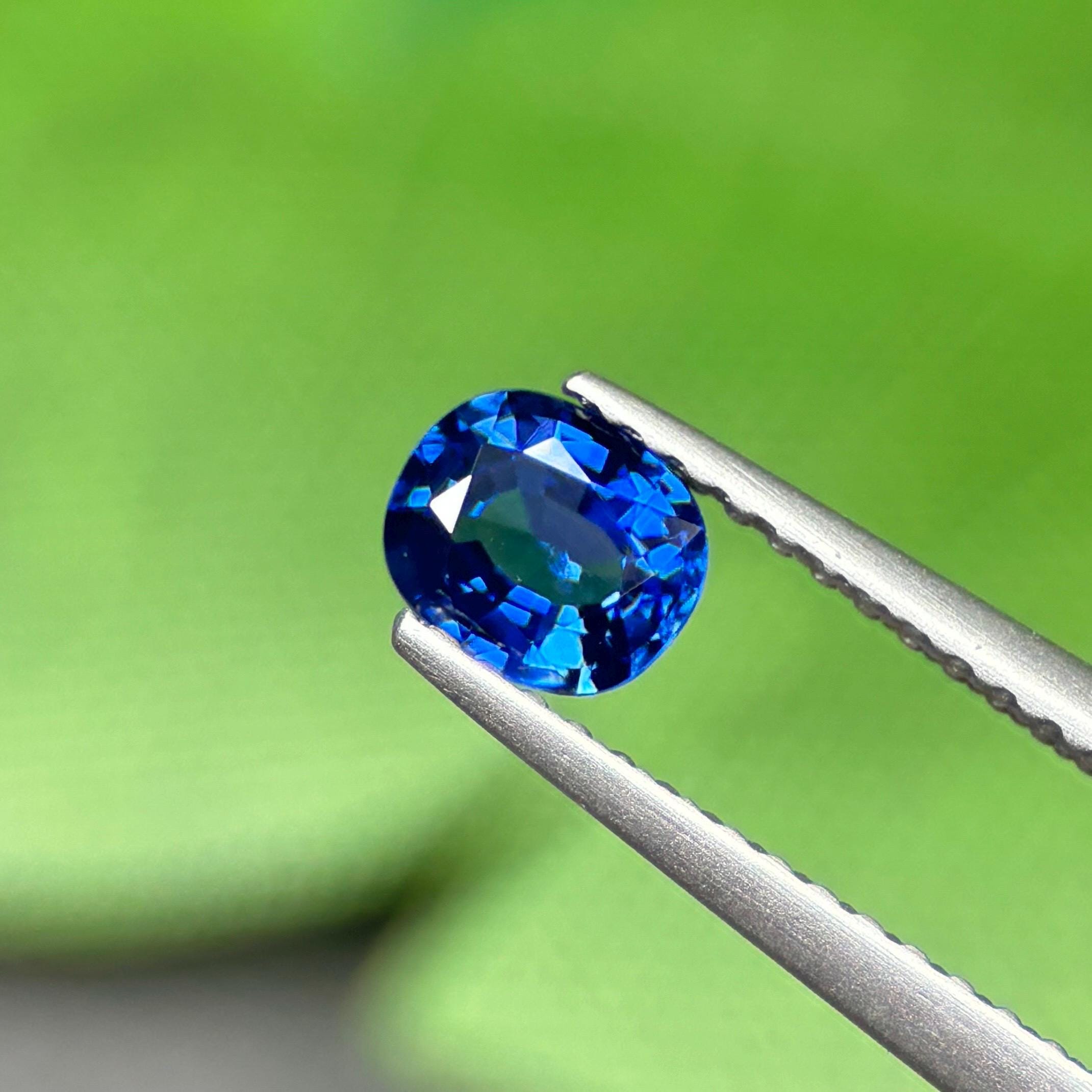 ベトナム天然サファイア　彫刻 Vietnam Sapphires - Etsy