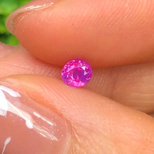 0.30  ct  Natural Silky Sapphire Viet Nam, Opalescent Sapphire,  Unheat Sapphire Luc Yen