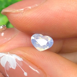 0.70 ct  Natural Silky Sapphire Viet Nam, Opalescent Sapphire,  heart Shape, Unheat Sapphire Luc Yen