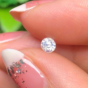0.34  ct  Natural Silky Sapphire Viet Nam, Opalescent Sapphire,  Unheat Sapphire Luc Yen