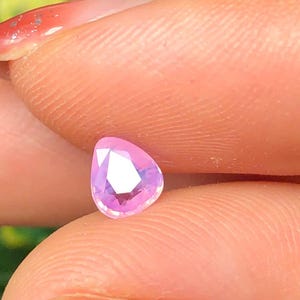 0,45 kt natuurlijke roze zijdeachtige saffier Vietnam, opalen saffier, peervorm, onverwarmde saffier Luc Yen,
