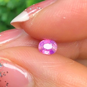 0.35  ct  Natural Silky Sapphire Viet Nam, Opalescent Sapphire,  Unheat Sapphire Luc Yen