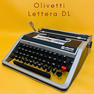 Olivetti Lettera DL Typewriter with Case Manual Vintage Spanish Working Typewriter Portable Retro Gift Collectible Typewriter Italy Design