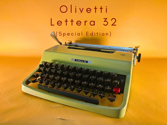 Working Typewriter Olivetti Lettera 32 Special Edition Green Typewriter Manual Typewriter Gift Writer QZERTY Typewriter Retro Office Decor