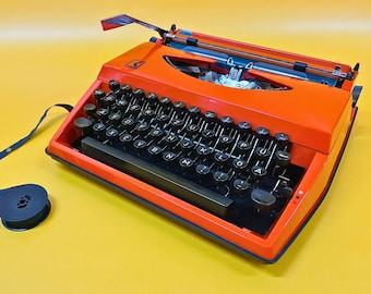 Orange Typewriter Karstadt Typewriter with Case Perfectly Working Typewriter Vintage Red Typewriter Retro Office Typewriter Ribbon