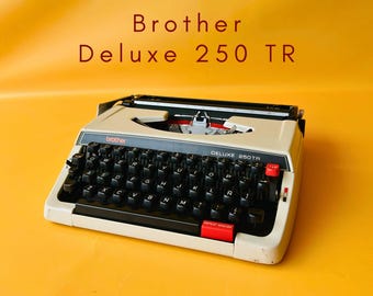 Working Typewriter Brother Deluxe 250 TR White Typewriter Manual Typewriter QWERTY 1970s Retro Typewriter Gift Writer Modernist Office Gift