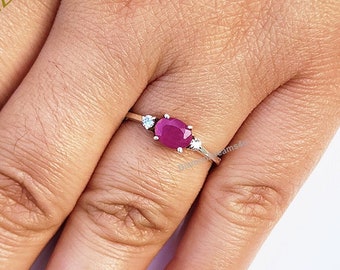 Ruby Dainty Baguette Ring, Ruby Promise Ring for Women, Minimalist Ring, July Birthstone, Delicate Ring, Oval Cut Ruby Ring Gift For Mothers