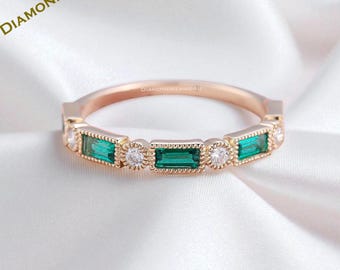 Emerald Band, 14k Gold Band, Emerald Half Eternity Band, May Birthstone Ring, Emerald Wedding Ring, Stacking Ring, Engagement Ring