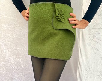 Gonna avvolgente in verde oliva kaki, 100% lana cotta italiana, scalda reni, scalda fianchi, sciarpa sui fianchi