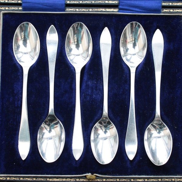 Antique Sterling Silver Spoons Set of 6 in Fitted Case, Sheffield 1911