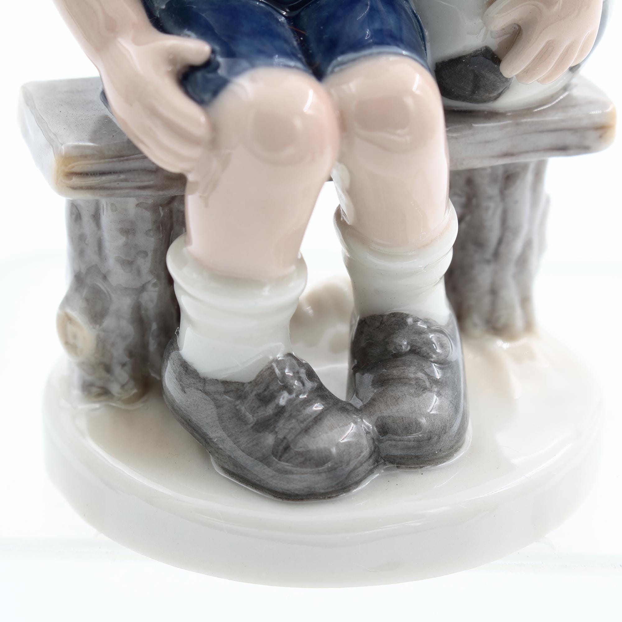 ★正規品美品ロイヤルコペンハーゲン ミレニアム　フレデリック　カメと少年 ロイヤル コペンハーゲンに新色「エメラルドグリーン」が登場。伝統の