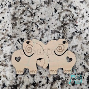 Wooden Couple Keychains – Matching Animal Keychains – Cute His and Hers Gift – Best Friend Keychain – Anniversary - Valentine&#39;s Day