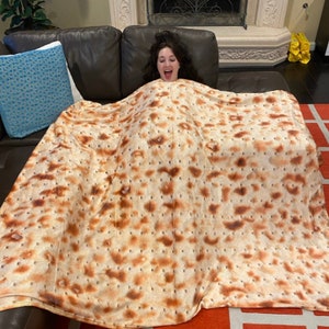 Matzah Blanket - Kosher Matzah | Throw Fleece Blanket | Realistic Matzah Blanket For You | Perfect Gift for Kids | Judaism (SUPER SOFT)