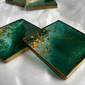 Handmade Emerald Green and Gold/Silver leaf Coasters and Placemats Set || Tableware Resin Coasters || Dinning || Placemats